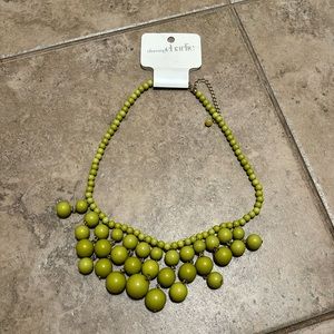 Pea green round chunky necklace